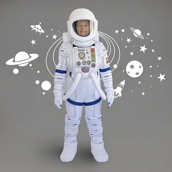 Космонавт